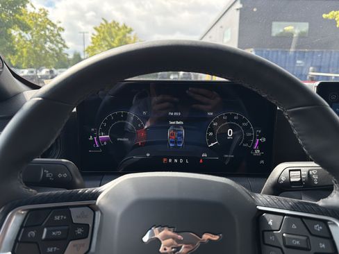 Used 2025 Ford Mustang Convertible RWD image 72