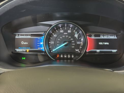 Used 2017 Ford Explorer XLT w/ Equipment Group 202A AWD/4WD image 28