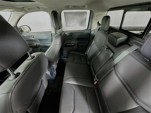 New 2025 Ford Maverick Lariat w/ Black Appearance Package image 24