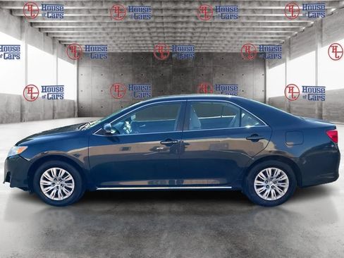Used 2014 Toyota Camry LE FWD image 8