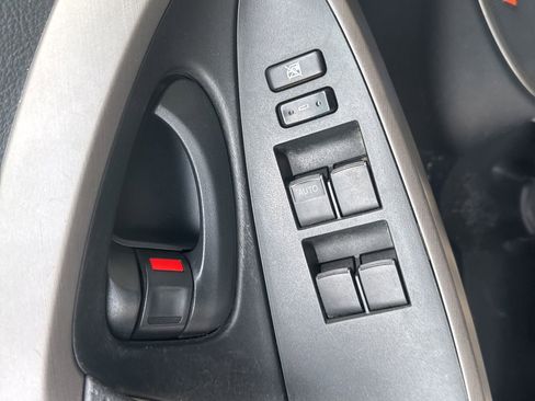 Used 2007 Toyota RAV4 Limited AWD/4WD image 10