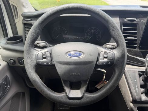 Used 2025 Ford Transit 350 XLT RWD image 25