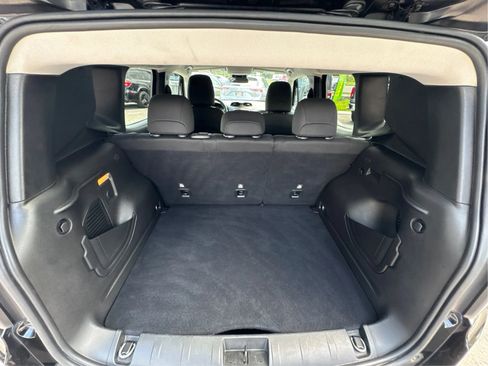 Used 2021 Jeep Renegade Sport FWD image 22
