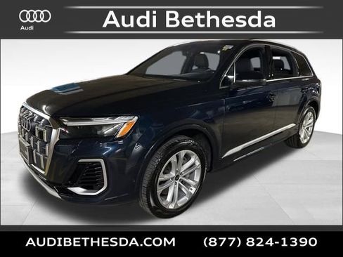 Certified 2025 Audi Q7 3.0T Premium w/ Convenience Package image 3