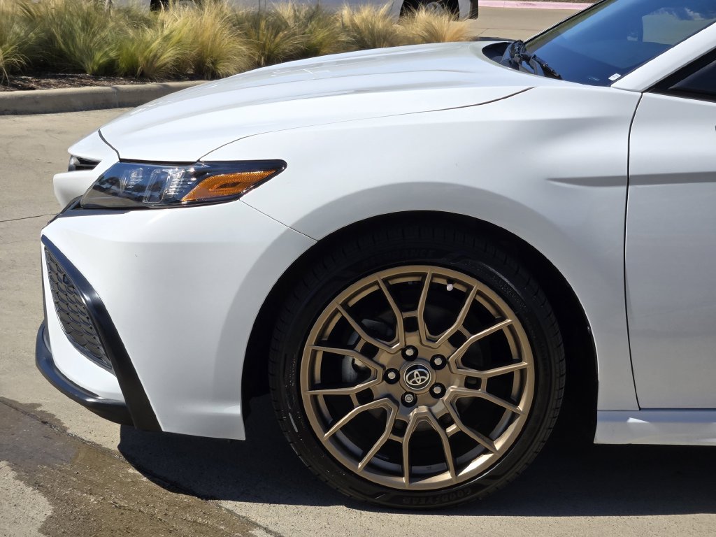 Used 2023 Toyota Camry SE w/ Convenience Package FWD image 7