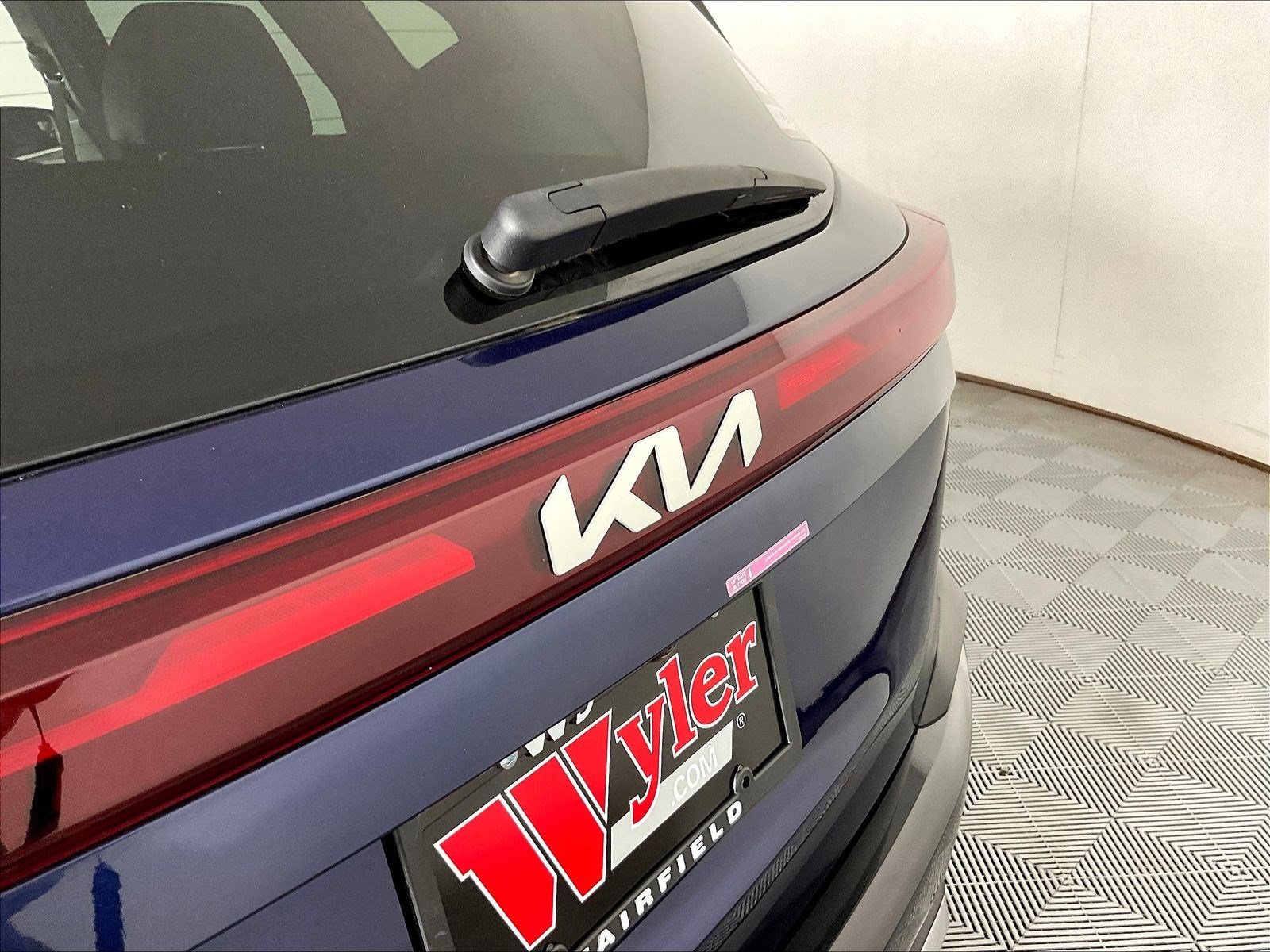 Used 2024 Kia Seltos EX FWD image 24