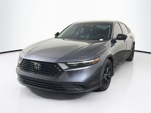 Used 2025 Honda Accord SE image 3