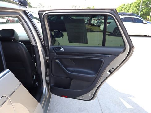 Used 2012 Volkswagen Jetta TDI FWD image 34