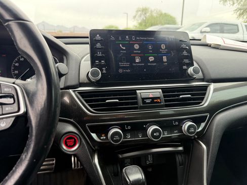 Used 2018 Honda Accord Sport image 19