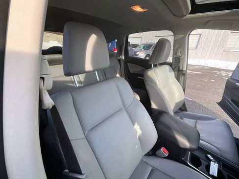 Used 2016 Honda CR-V Touring image 30