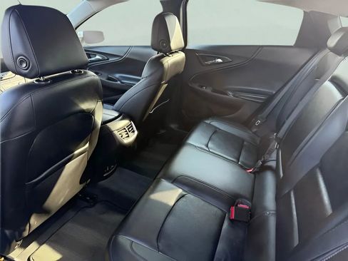 Used 2016 Chevrolet Malibu LT w/ Leather Package FWD image 21