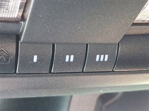 Used 2022 Dodge Challenger R/T w/ Plus Package image 25