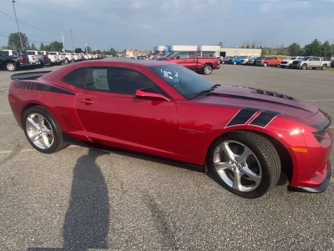 Used 2015 Chevrolet Camaro SS w/ LPO, Black Appearance Package RWD image 2