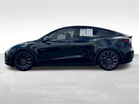 Used 2024 Tesla Model Y Performance AWD/4WD image 4