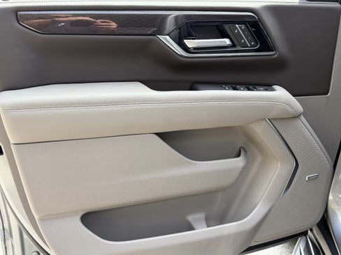 New 2026 GMC Yukon XL Elevation RWD image 15