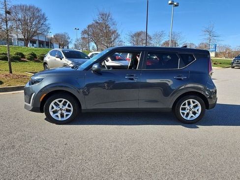 Used 2024 Kia Soul LX w/ Option Group 015 image 5