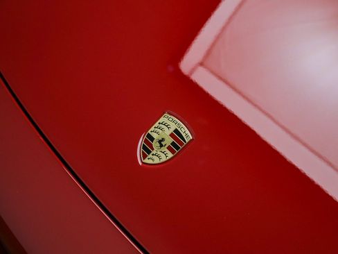 Used 2024 Porsche 911 Carrera 4 GTS image 13