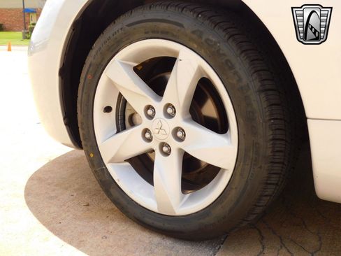 Used 2007 Mitsubishi Eclipse GS image 11