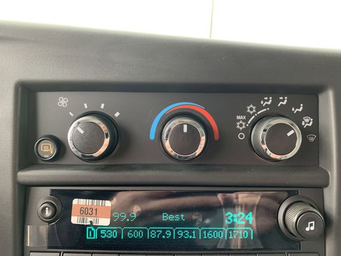 New 2025 GMC Savana 3500 w/ Power Convenience Package image 30