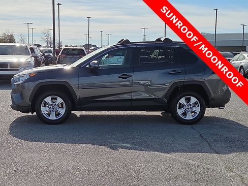 Used 2020 Toyota RAV4 XLE image 3