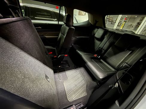 Used 2021 Volkswagen Atlas SE image 80