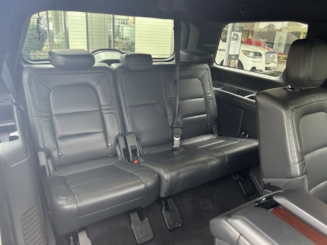 Used 2022 Lincoln Navigator Reserve AWD/4WD image 20