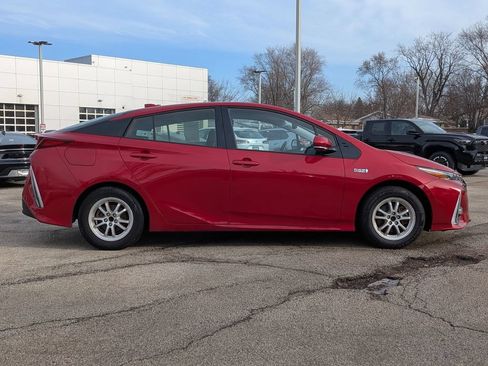 Used 2020 Toyota Prius Prime Limited FWD image 8