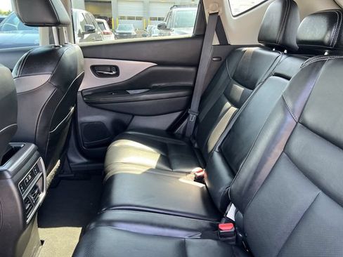 Used 2023 Nissan Murano SL w/ SL Moonroof Package FWD image 24