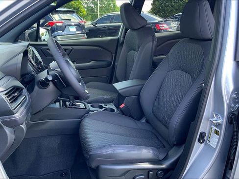 New 2025 Subaru Forester Premium image 11