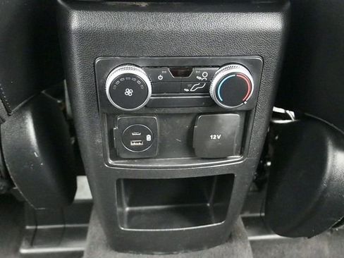 Used 2021 Ford Explorer XLT w/ Equipment Group 202A image 17