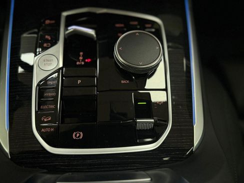 New 2026 BMW X5 xDrive50e w/ M Sport Package image 22