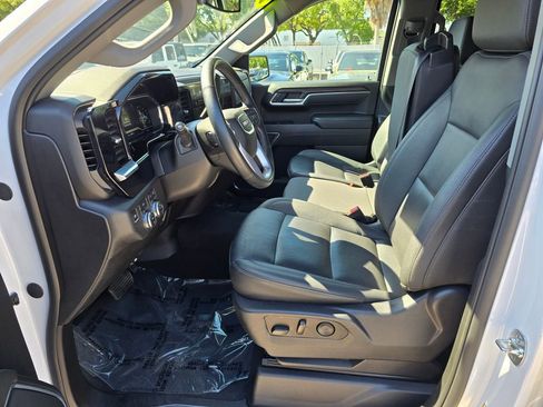 Used 2025 GMC Sierra 1500 SLT image 20