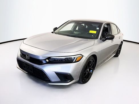 Used 2024 Honda Civic Sport image 3