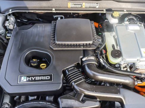 Used 2020 Ford Fusion SE image 24