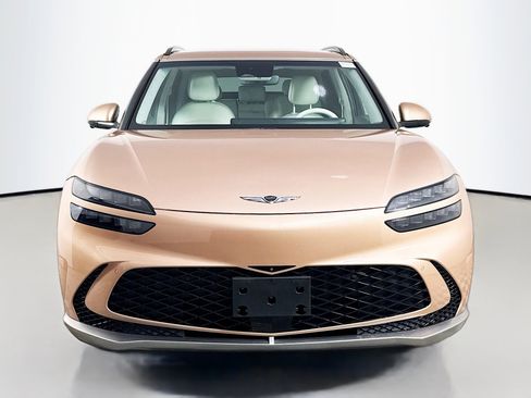 Used 2023 Genesis GV60 Performance image 2