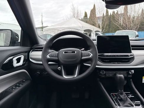 New 2026 Jeep Compass Limited image 12