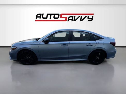 Used 2025 Honda Civic Sport image 4