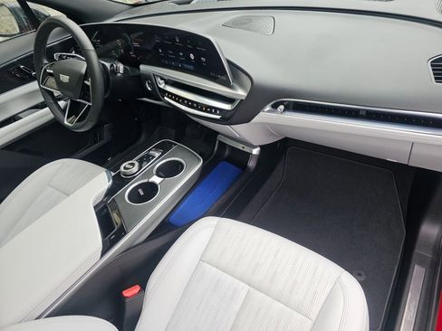 Certified 2024 Cadillac Lyriq Sport w/ LPO, Floor Liner Package image 18