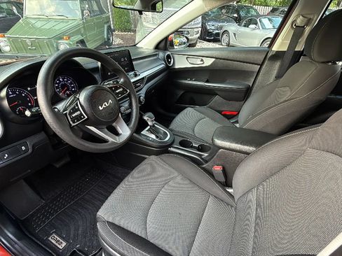 Used 2023 Kia Forte LXS w/ LXS Technology Package FWD image 21