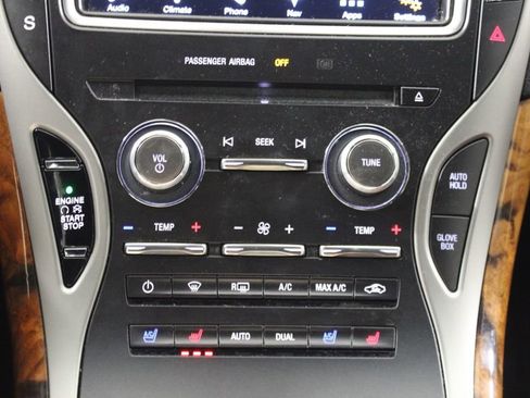 Used 2016 Lincoln MKX Reserve w/ Luxury Package AWD/4WD image 20