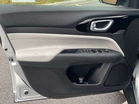 New 2026 Jeep Compass Limited image 12