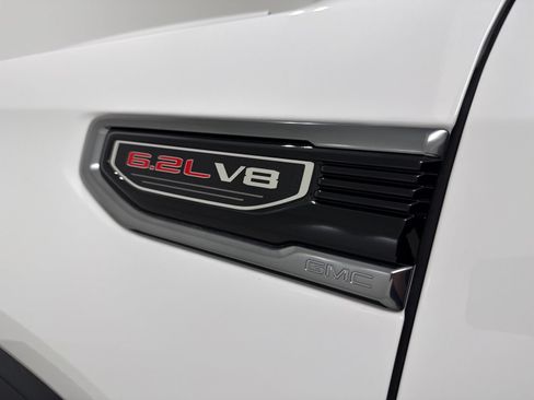 Used 2025 GMC Sierra 1500 AT4 AWD/4WD image 10