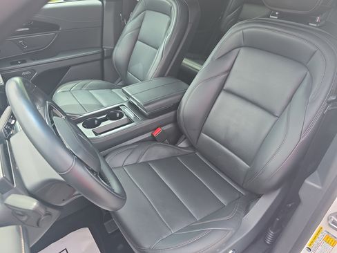 Used 2024 Lincoln Nautilus Premier w/ Equipment Group 102A AWD/4WD image 15