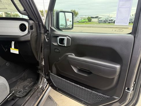 New 2025 Jeep Wrangler Willys image 18