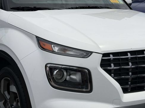 Certified 2023 Hyundai Venue SEL w/ Cargo Package FWD image 10