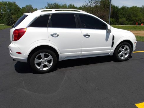 Used 2014 Chevrolet Captiva Sport LTZ FWD image 11