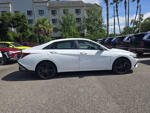 New 2026 Hyundai Elantra SEL Sport Premium FWD image 8