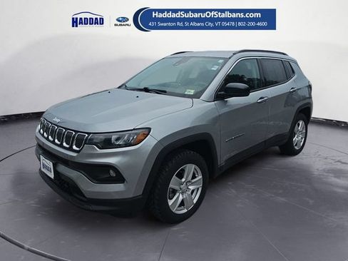 Used 2022 Jeep Compass Latitude w/ Convenience Group AWD/4WD image 1