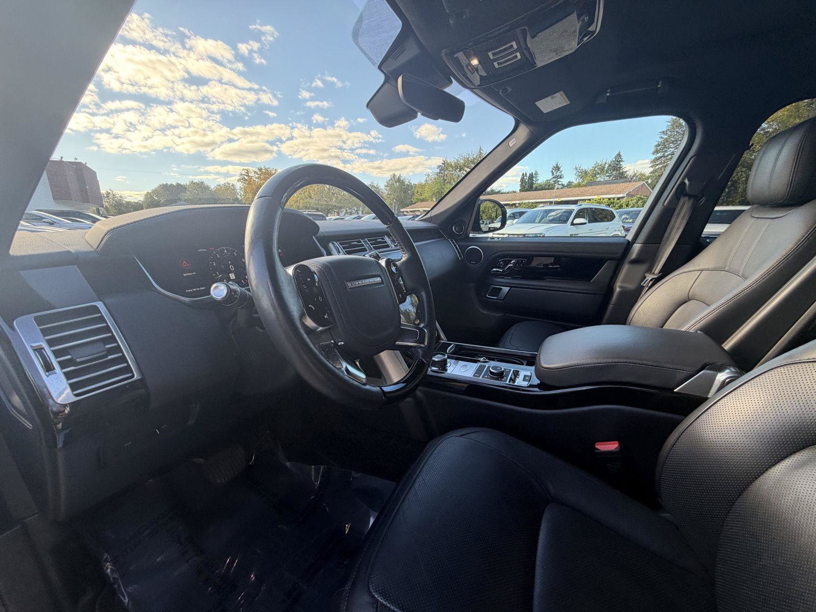 Used 2018 Land Rover Range Rover HSE AWD/4WD image 15