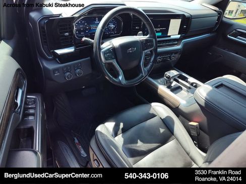 Used 2022 Chevrolet Silverado 1500 LT Trail Boss w/ LT Trail Boss Premium Package AWD/4WD image 20